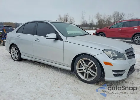 2014 Mercedes-Benz C 250 from USA, damaged, VIN WDDGF4HB7EA964113